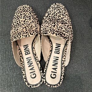Gianni Bini leopard mule size 7.5